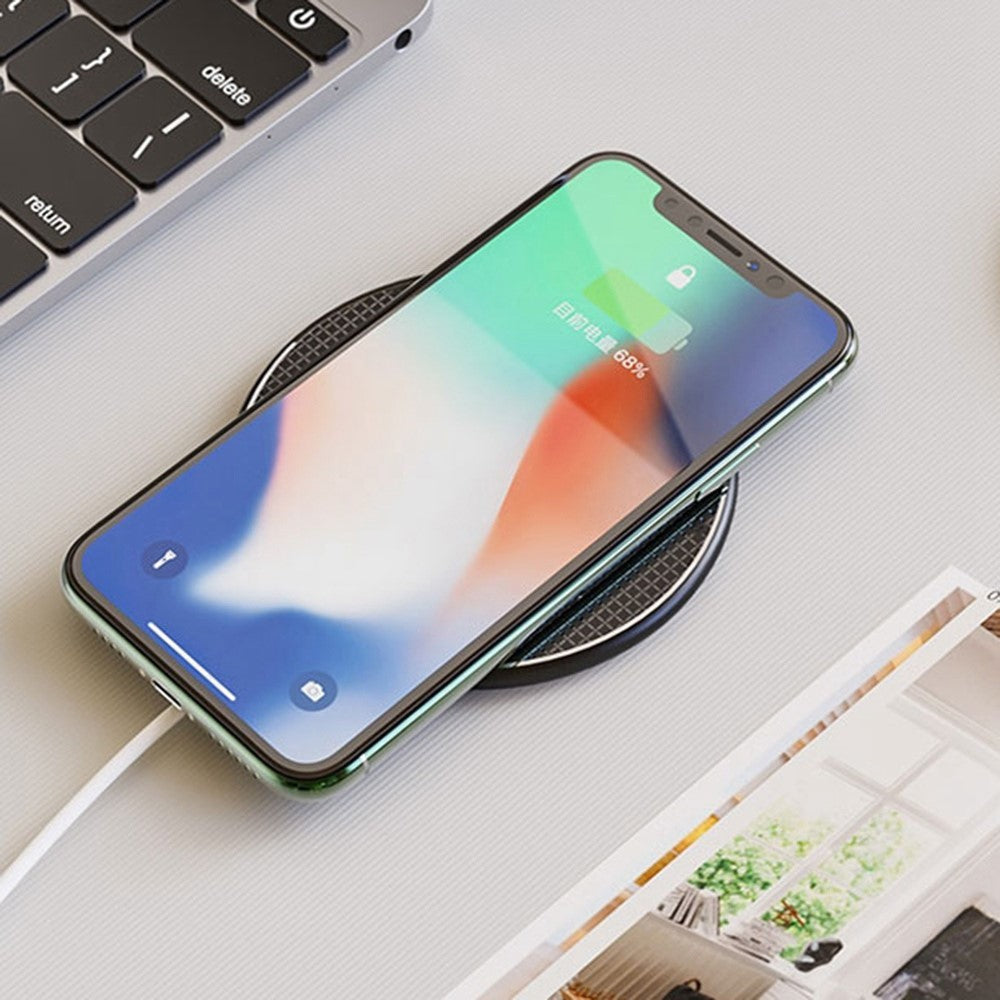 Ultra-Thin Metal Wireless Charging Pad – 15W Fast Charging