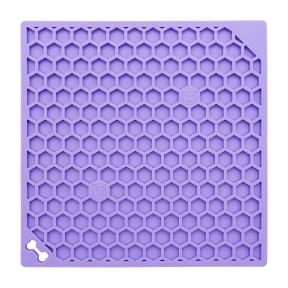 Pet Lick Mat Honeycomb Pattern Slow Feeder Anti-Choke Suction Cup Licking Pad for Dogs / Cats