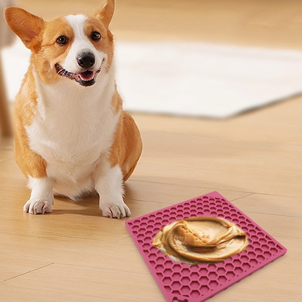 Pet Lick Mat Honeycomb Pattern Slow Feeder Anti-Choke Suction Cup Licking Pad for Dogs / Cats