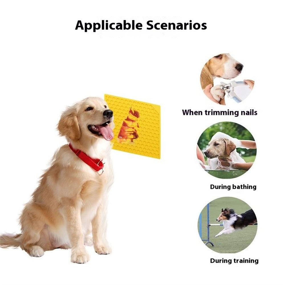Pet Lick Mat Honeycomb Pattern Slow Feeder Anti-Choke Suction Cup Licking Pad for Dogs / Cats
