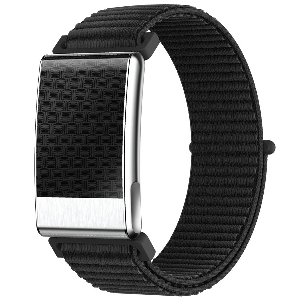 Screenless Fitness Tracker Band – Heart Rate & SpO₂ Monitoring (E900)